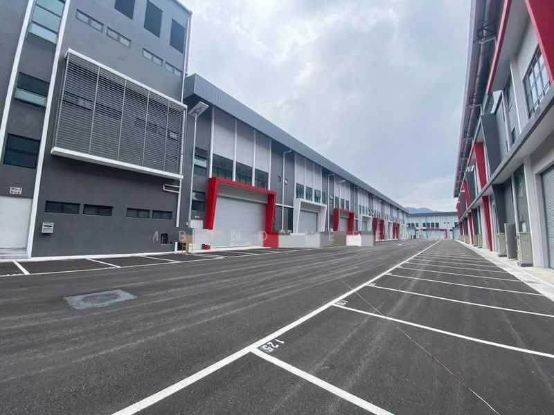 Kilang Berkembar untuk Disewa di Taman Industri Bolton (Batu Caves) - Bond Lee - Exterior - PropertyGuru.com.my