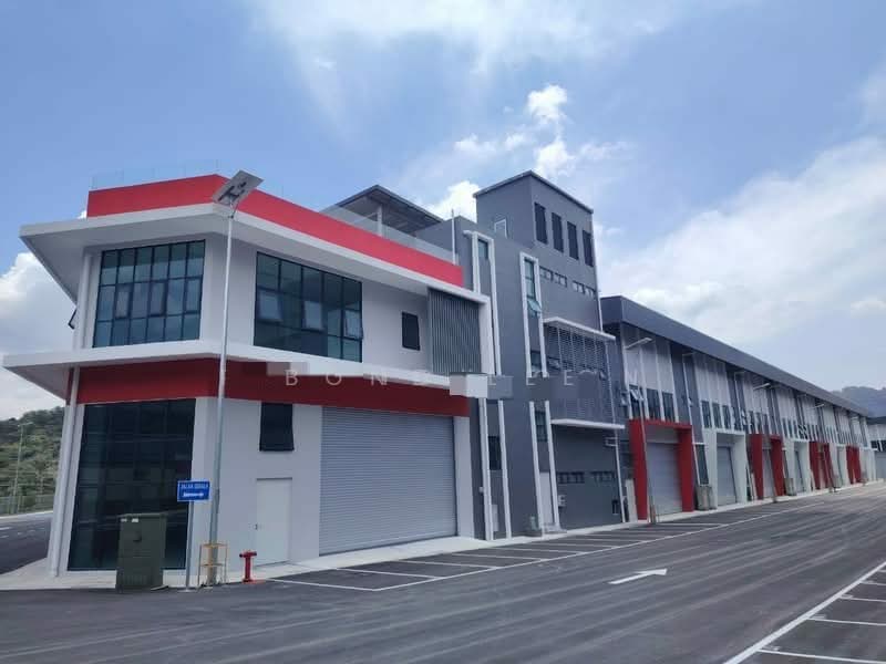 Kilang Berkembar untuk Disewa di Taman Industri Bolton (Batu Caves) - Bond Lee - Exterior - PropertyGuru.com.my