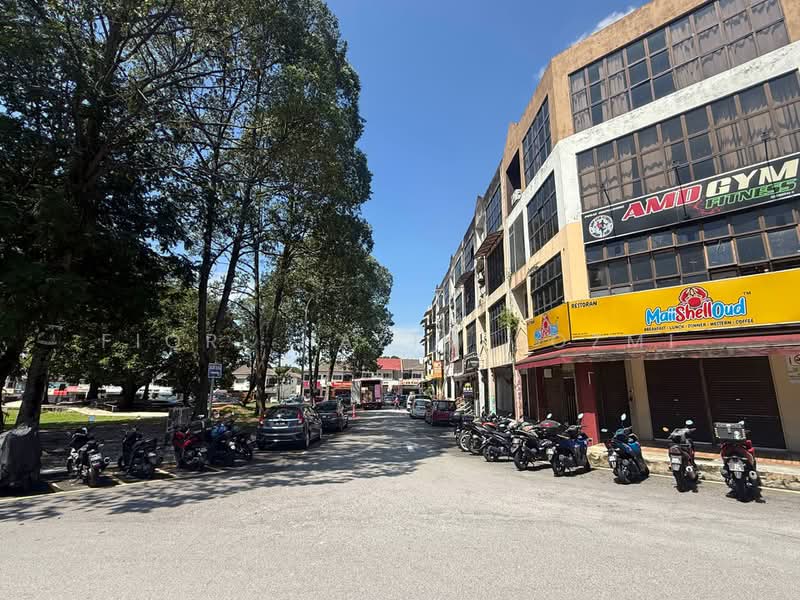 Shop / Office untuk Disewa di Gombak (Selangor) - Fiqri Hazim Rozmi - Exterior - PropertyGuru.com.my