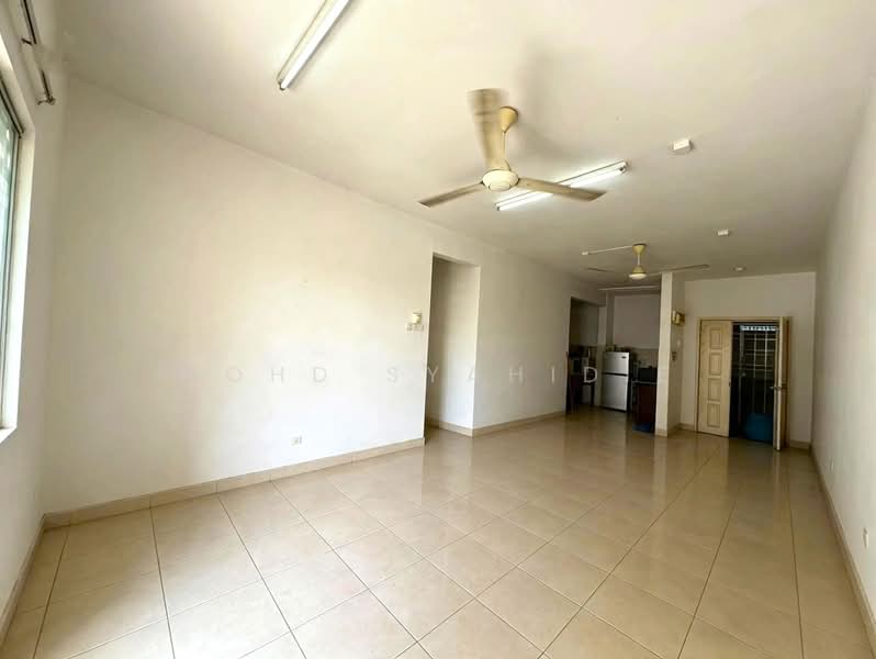 Kondominium untuk Dijual di Kristal Heights - Mohd Syahidie - Living Room - PropertyGuru.com.my