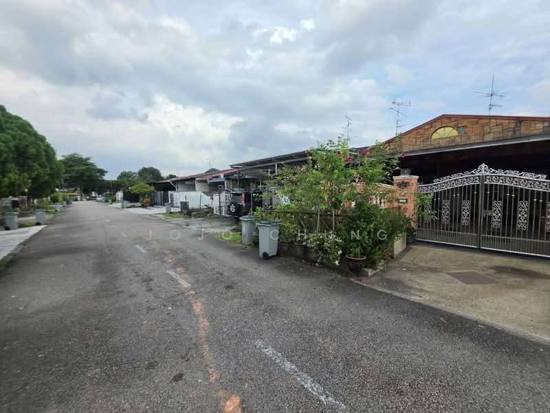 Rumah Teres 1-Tingkat untuk Dijual di Taman Sri Tebrau (Johor Bahru) - Jojo Chung - Exterior - PropertyGuru.com.my