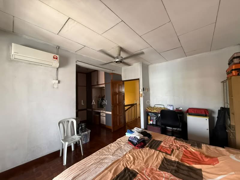 Rumah Teres 2-Tingkat untuk Dijual di Taman Bukit Maluri (Kepong) - Alan Khoo - Bedroom - PropertyGuru.com.my