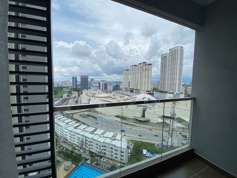 Kondominium untuk Dijual di Paraiso Residence @ The Earth - Karen Tho - Balcony - PropertyGuru.com.my