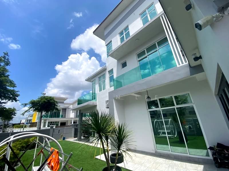 Cluster House for Sale in Mutiara Rini (Skudai) - Calvin Lee - PropertyGuru.com.my