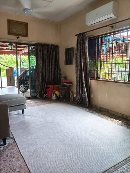 Semi-Detached House for Sale in Alor Setar (Kedah) - Hasrul Rosli - Living Room - PropertyGuru.com.my