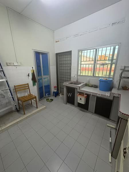2-storey Terraced House for Sale in Air Putih (Kuantan) - Chai Kiew Tiong - Kitchen - PropertyGuru.com.my