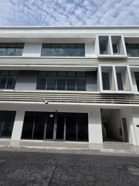 Shop / Office for Sale in Cyberjaya (Selangor) - Andrew Wong - Exterior - PropertyGuru.com.my