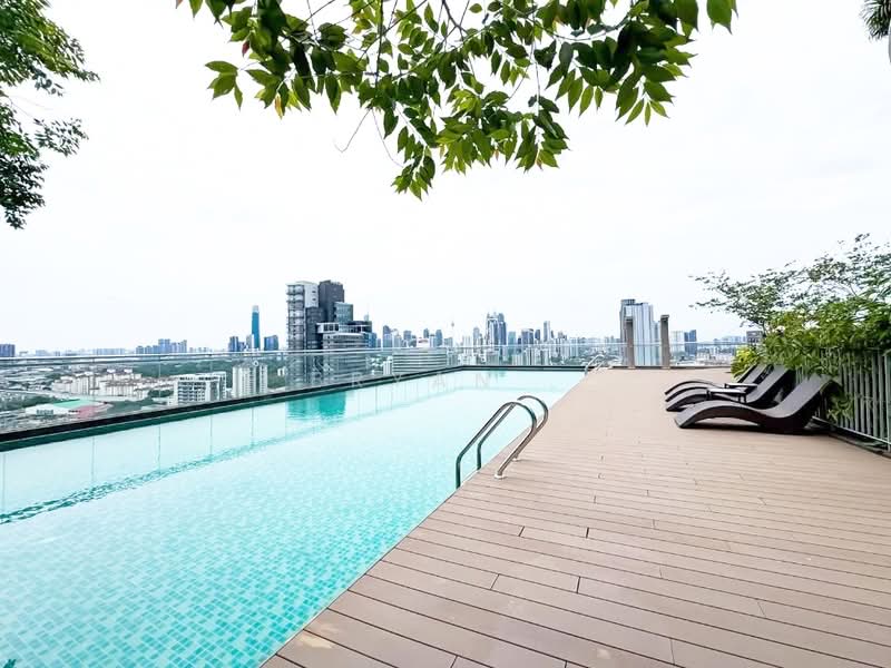 Kediaman Servis untuk Disewa di The Suite - Bryan . - Pool - PropertyGuru.com.my