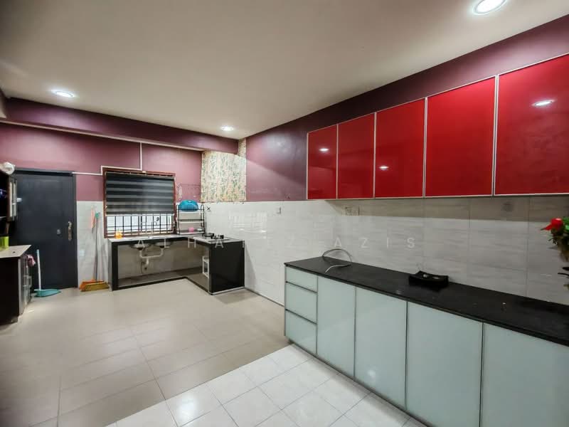 2-storey Terraced House for Sale in Taman Sri Pulai Perdana (Skudai) - ALHAFIZ AZIS - Kitchen - PropertyGuru.com.my