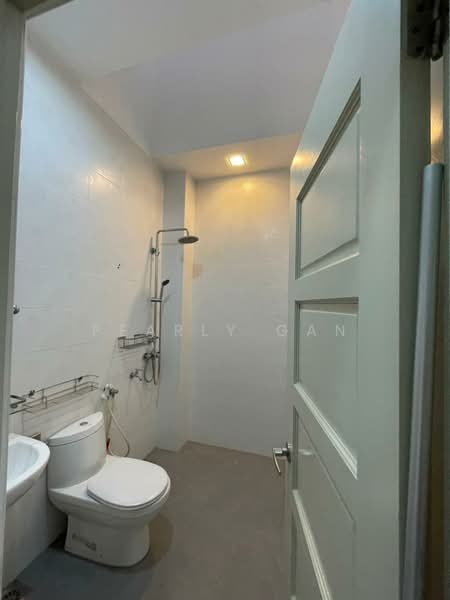 2-storey Terraced House for Sale in Usj 5 (Subang Jaya) - Pearly Gan - Bathroom - PropertyGuru.com.my