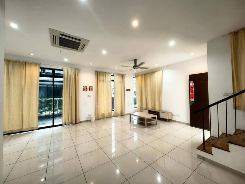 Rumah Kluster untuk Dijual di Senibong (Permas Jaya) - Kok Hui - Living Room - PropertyGuru.com.my