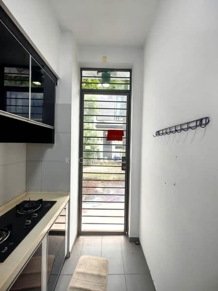 Rumah Kluster untuk Dijual di Senibong (Permas Jaya) - Kok Hui - Kitchen - PropertyGuru.com.my