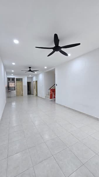 Rumah Teres 1.5 Tingkat untuk Dijual di Taman Pelangi Indah (Ulu Tiram) - Shiang Yng Tan - Living Room - PropertyGuru.com.my