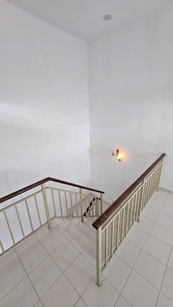Rumah Teres 1.5 Tingkat untuk Dijual di Taman Pelangi Indah (Ulu Tiram) - Shiang Yng Tan - Corridor - PropertyGuru.com.my