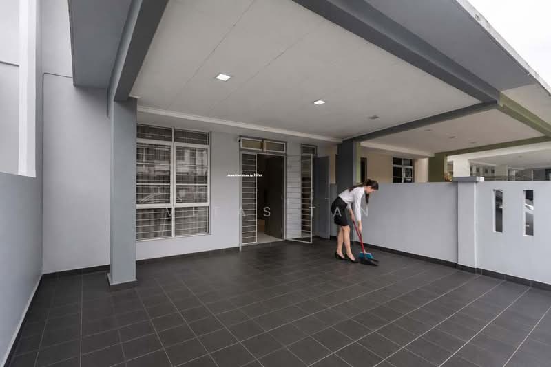 2-storey Terraced House for Sale in Setia Impian (Setia Alam) - Vitas Tan - Exterior - PropertyGuru.com.my