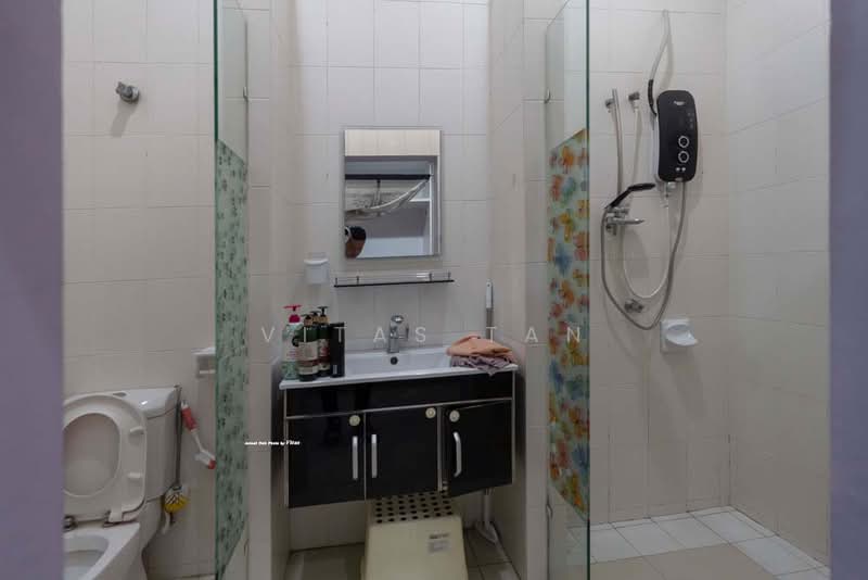 2-storey Terraced House for Sale in Setia Impian (Setia Alam) - Vitas Tan - Bathroom - PropertyGuru.com.my