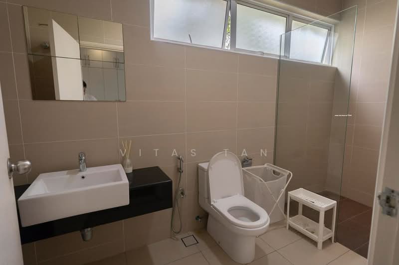 Semi-Detached House for Sale in Setia Eco Park (Setia Alam) - Vitas Tan - Bathroom - PropertyGuru.com.my