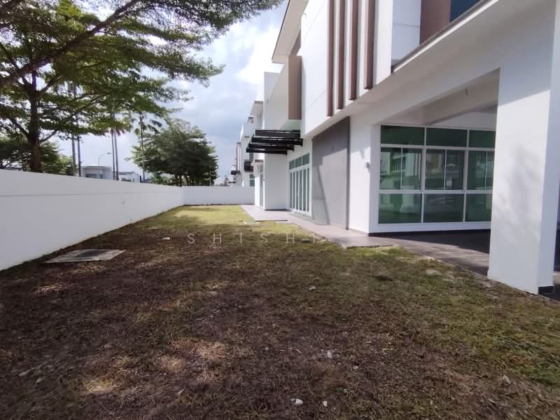 Semi-Detached House for Sale in Taman Ponderosa (Johor Bahru) - Shishi . - PropertyGuru.com.my