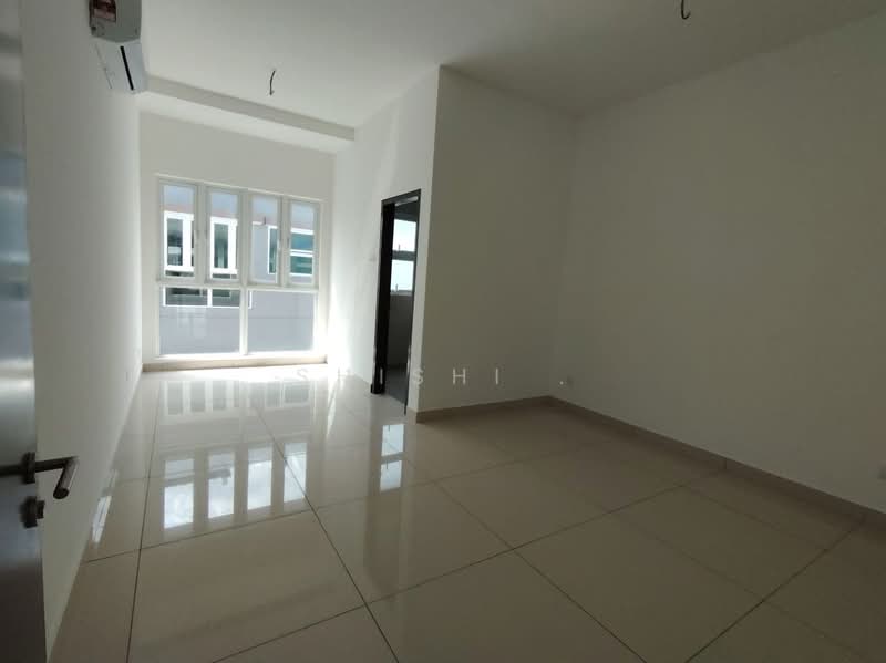 Semi-Detached House for Sale in Taman Ponderosa (Johor Bahru) - Shishi . - PropertyGuru.com.my