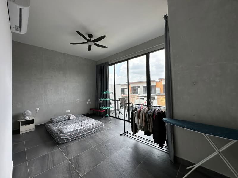 3-storey Terraced House for Sale in Kulai (Johor) - Sam Liew - Bedroom - PropertyGuru.com.my