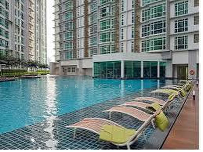 Pangsapuri untuk Dijual di Central Residence @ Sungai Besi - Mr. Chew - Pool - PropertyGuru.com.my