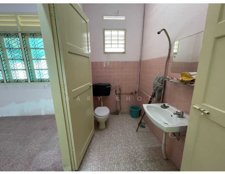 Rumah Banglo untuk Disewa di Tanjung Tokong (Penang) - Gary Khoo - Bathroom - PropertyGuru.com.my