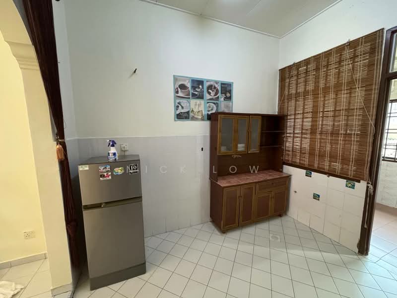 1-storey Terraced House for Rent in Taman Setia Indah (Tebrau) - Nick Low - Kitchen - PropertyGuru.com.my