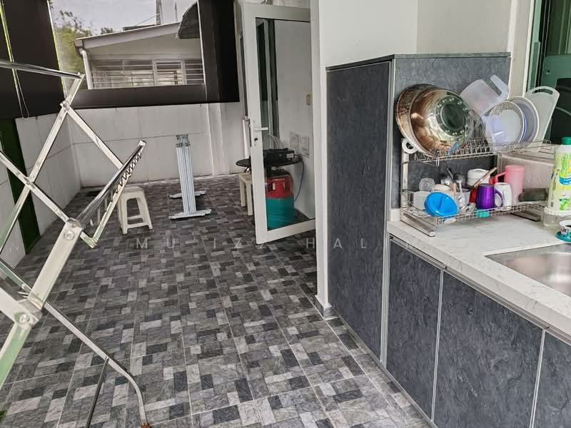 Rumah Berkembar untuk Disewa di Cyberjaya (Selangor) - Mu'izz Halim - Kitchen - PropertyGuru.com.my