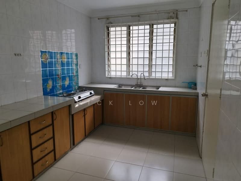 Rumah Teres 2-Tingkat untuk Disewa di Taman Perling (Perling) - Nick Low - Kitchen - PropertyGuru.com.my