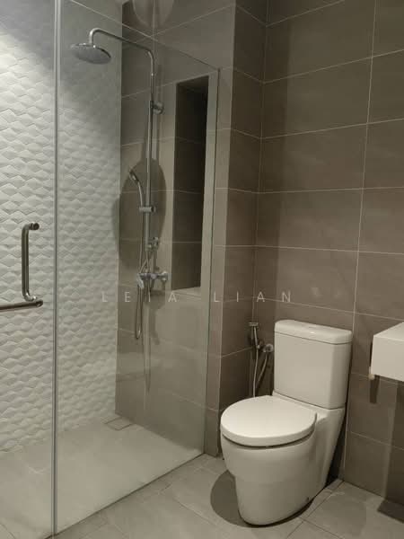 Servis Apartment untuk Disewa di Quill Residence - Leia Lian - Bathroom - PropertyGuru.com.my
