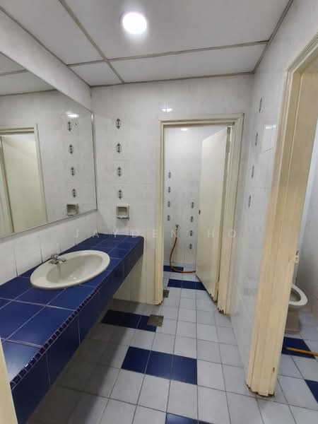 Office for Rent in Damansara Intan (Petaling Jaya) - Jayden Ho - Bathroom - PropertyGuru.com.my