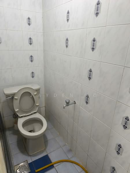 Office for Rent in Damansara Intan (Petaling Jaya) - Jayden Ho - Bathroom - PropertyGuru.com.my