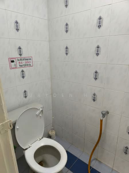 Office for Rent in Damansara Intan (Petaling Jaya) - Jayden Ho - Bathroom - PropertyGuru.com.my