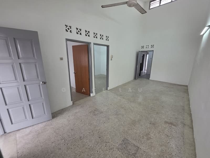 Rumah Teres 1-Tingkat untuk Dijual di Taman Sri Tebrau (Johor Bahru) - Grace Lau - PropertyGuru.com.my