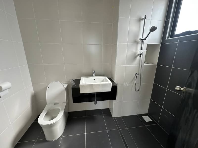 Cluster House for Sale in Eco Botanic (Iskandar Puteri (Nusajaya)) - Sam Liew - Bathroom - PropertyGuru.com.my