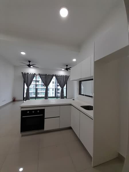 Servis Apartment untuk Disewa di Citizen @ Old Klang Road - Chris Lim - Kitchen - PropertyGuru.com.my