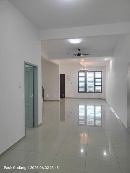 Terraced House for Rent in Kampung Sentosa Barat (Pasir Gudang) - Jocelyn Law - Living Room - PropertyGuru.com.my