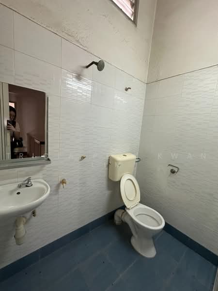 2-storey Terraced House for Sale in Pjs 10 (Sunway) - Tricia Peck Kwan Lim - Bathroom - PropertyGuru.com.my