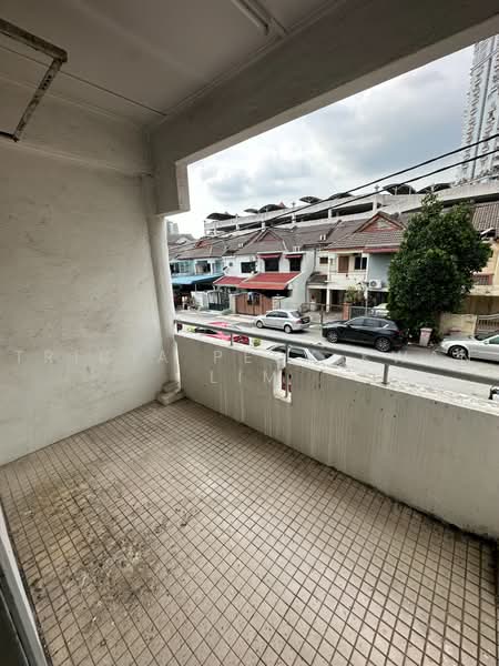 2-storey Terraced House for Sale in Pjs 10 (Sunway) - Tricia Peck Kwan Lim - Balcony - PropertyGuru.com.my