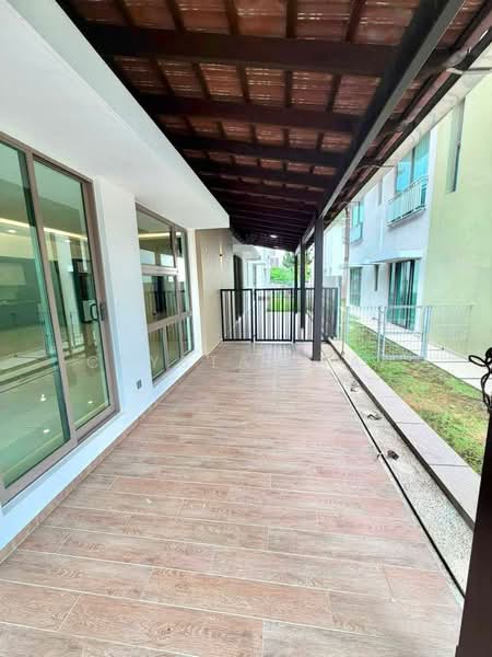 Rumah Berkembar untuk Dijual di East Ledang (Iskandar Puteri (Nusajaya)) - Crystal Tan - Exterior - PropertyGuru.com.my