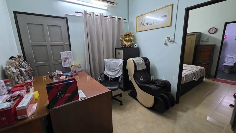 Rumah Teres 2-Tingkat untuk Dijual di Teluk Pulai (Klang) - Surendran Karapiah - Study - PropertyGuru.com.my