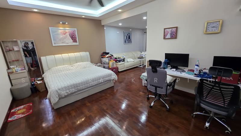 Rumah Teres 2-Tingkat untuk Dijual di Teluk Pulai (Klang) - Surendran Karapiah - Bedroom - PropertyGuru.com.my