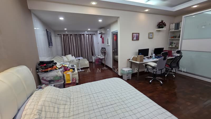 Rumah Teres 2-Tingkat untuk Dijual di Teluk Pulai (Klang) - Surendran Karapiah - Bedroom - PropertyGuru.com.my