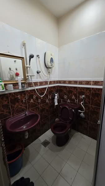 Rumah Teres 2-Tingkat untuk Dijual di Teluk Pulai (Klang) - Surendran Karapiah - Bathroom - PropertyGuru.com.my