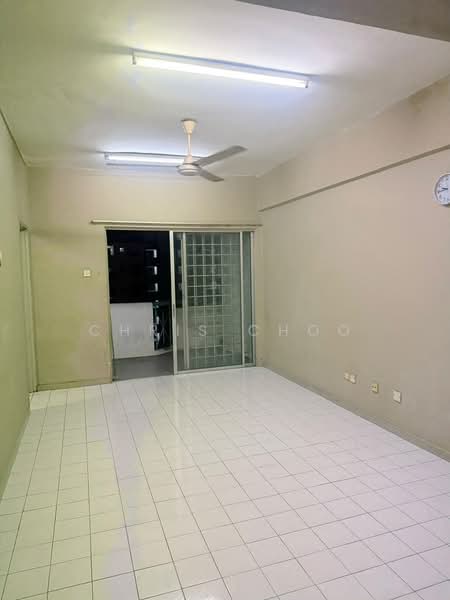 Pangsapuri untuk Disewa di Menara Orkid - Chris Choo - Living Room - PropertyGuru.com.my