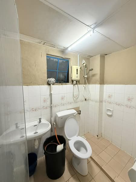 Pangsapuri untuk Disewa di Menara Orkid - Chris Choo - Bathroom - PropertyGuru.com.my