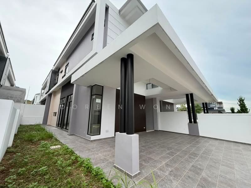 Cluster House for Sale in Austin Crest (Johor Bahru) - Doreen Wong - PropertyGuru.com.my