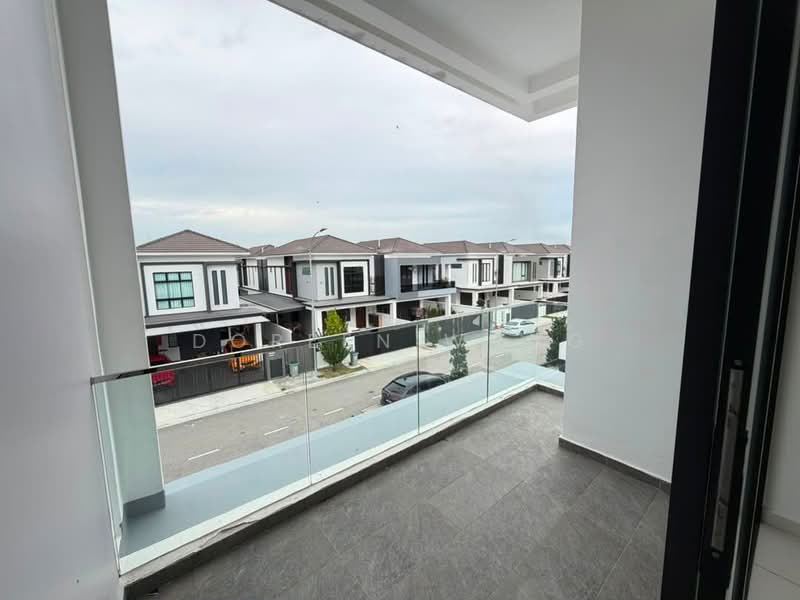 Cluster House for Sale in Austin Crest (Johor Bahru) - Doreen Wong - PropertyGuru.com.my
