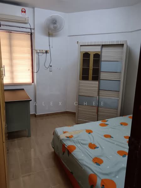 Apartment for Sale at Taman Pekaka Block 33 - Alex Chee - Bedroom - PropertyGuru.com.my