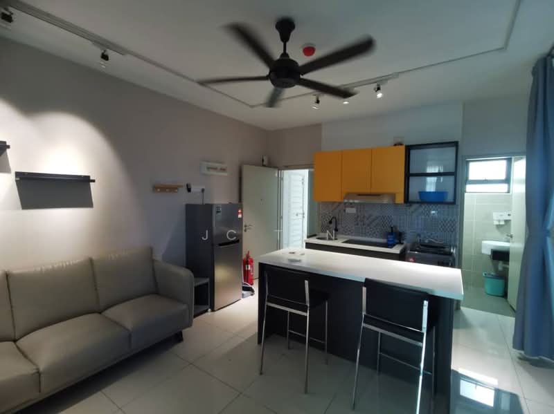 Servis Apartment untuk Disewa di Liberty @ Arc - JC Tan - Living Room - PropertyGuru.com.my